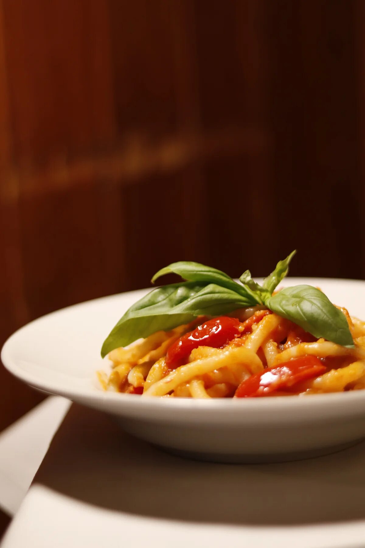 Pasta al pomodoro e basilico servita al Cantuccio